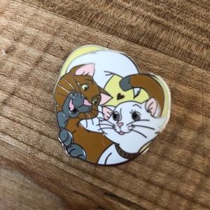 Aristocats Disney Couple Pin